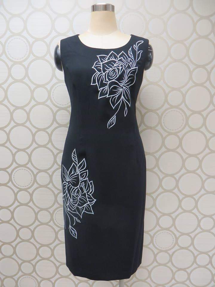 Ladies Black and White Floral 2-Piece Suit