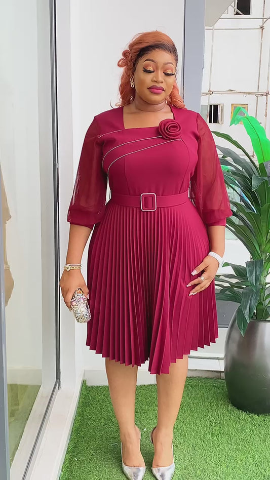 Elegant pleated dress